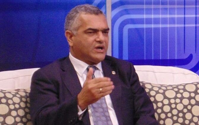 Carlos Gabriel afirma que el ministro de Turismo hace «bullying» político a Gonzalo Castillo al ponderar su “capacidad” para dirigir el país