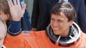 Astronauta hispano: tenemos que convertirnos en una especie multiplanetaria