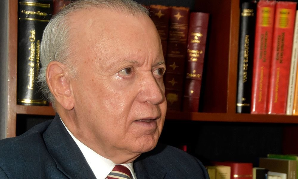 Alburquerque denuncia gobierno utiliza dinero AFP en campaña PLD