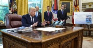 Estos manifestantes son «matones», y «cuando empiece el saqueo, empieza el tiroteo», afirma Donald Trump