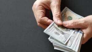 Entrada de préstamos internacionales presionaría a la baja del dólar