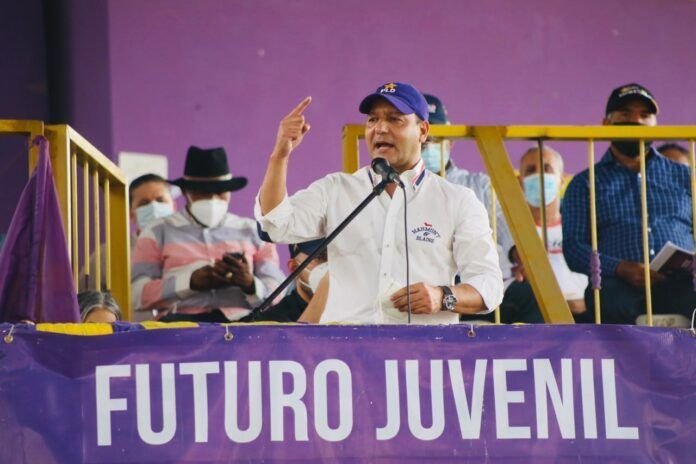 Abel Martínez: aunque el PRM manipule encuestas, la “pela” del 5 de julio no se la despinta nadie