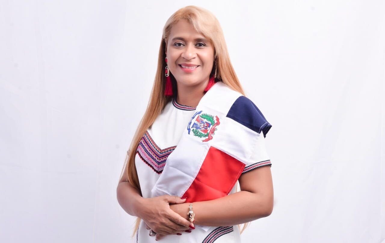Con renuncia de Alexandra Comprés se desbarata la boleta congresual del PRD en San Cristóbal