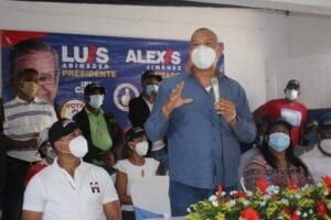 Yoli Rosario deja PLD y pasa al PRM; apoyará al diputado Alexis Jiménez