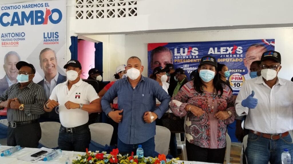 Alexis 02 Yoli Rosario deja PLD y pasa al PRM; apoyará al diputado Alexis Jiménez