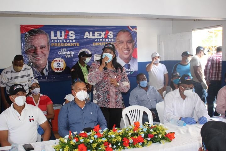 Alexis 03 Yoli Rosario deja PLD y pasa al PRM; apoyará al diputado Alexis Jiménez