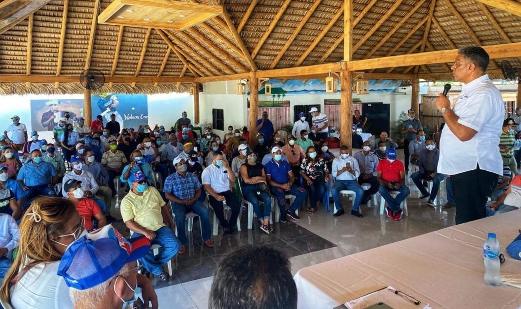 Utilizar los recursos del pueblo para provecho personal no es sinónimo de solidaridad, afirma Chú Vásquez