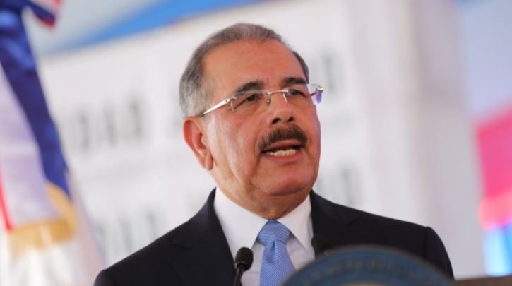 Danilo Medina designa nuevo cónsul en Haití y siete gobernadores provinciales