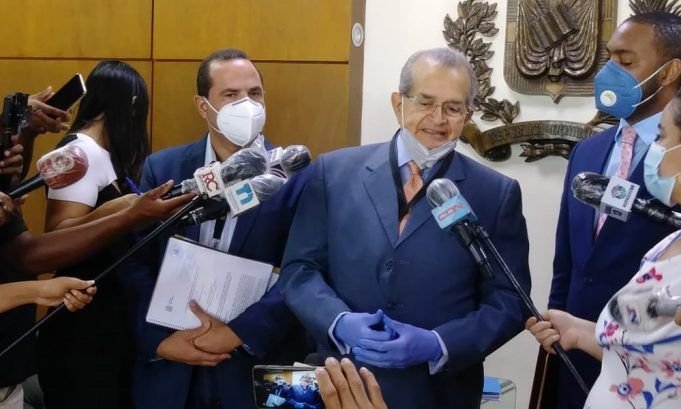 Denuncian a Gonzalo ante JCE por uso de PN y bienes de origen ilícitos