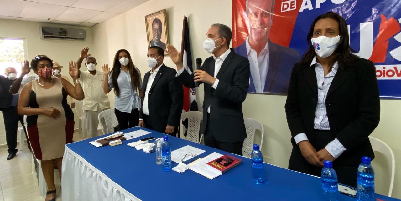 García Fermín: «Con Luis Abinader se instalará un gobierno decente, que enfrentará la corrupción» 2 García Fermín: «Con Luis Abinader se instalará un gobierno decente, que enfrentará la corrupción»