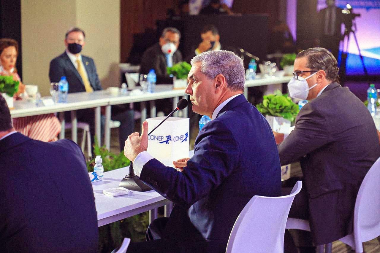 Gonzalo asegura trabajará con los sectores empresariales y productivos del país