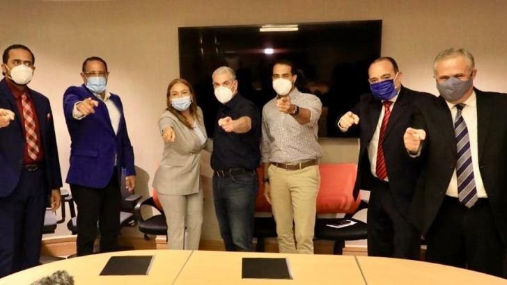 Gonzalo exhorta a movimiento de abogados a defender voto en las urnas