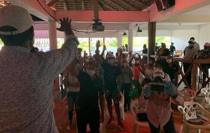 José Montás juramenta en el PRM cientos de dirigentes que dejaron las filas del PLD en San Cristóbal