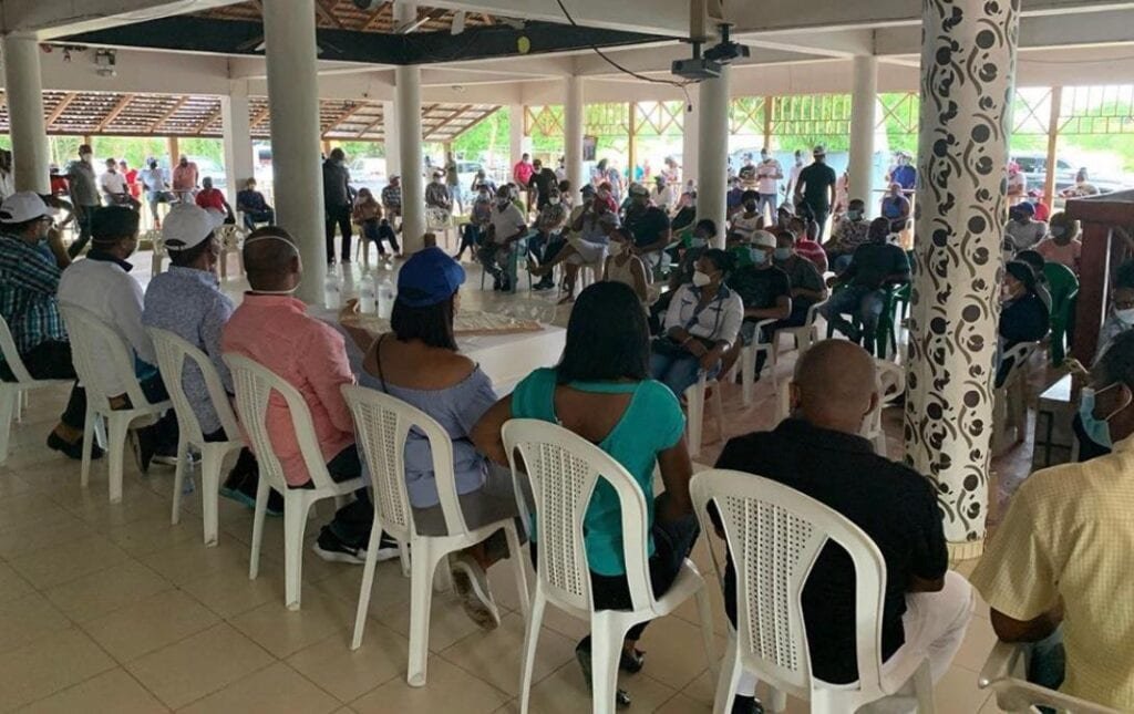 Jose Montas juramenta 02 e1593274017654 José Montás juramenta en el PRM cientos de dirigentes que dejaron las filas del PLD en San Cristóbal