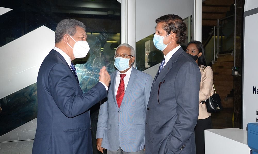 Leonel CDN 02 Leonel Fernández: El gobierno utiliza la crisis para intentar posicionar a un candidato que carece de condiciones