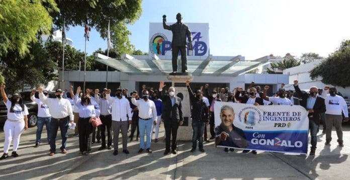 Gonzalo Castillo recibe apoyo de  universitarios, ingenieros y empresarios a través del PRD