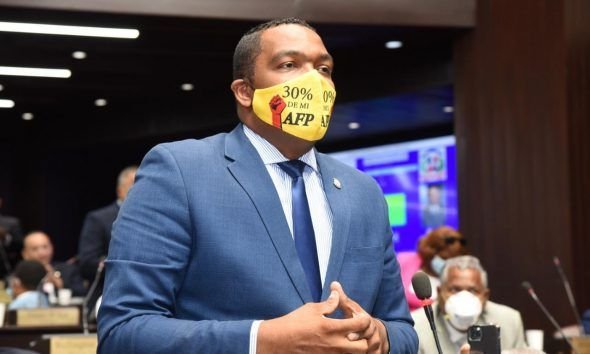 Diputados aprueban en primera lectura dar el 30% de las AFP a los trabajadores dominicanos