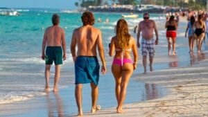 Banco Popular proclama hay que promover el turismo porque produce el mayor derrame económico del país