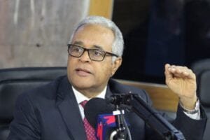 Ministro de Salud: Hay más riesgos de contagio del virus