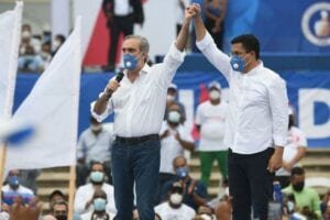 [Video] David Collado oficializa su apoyo a Abinader; Luis afirma que se sienten los aires del cambio