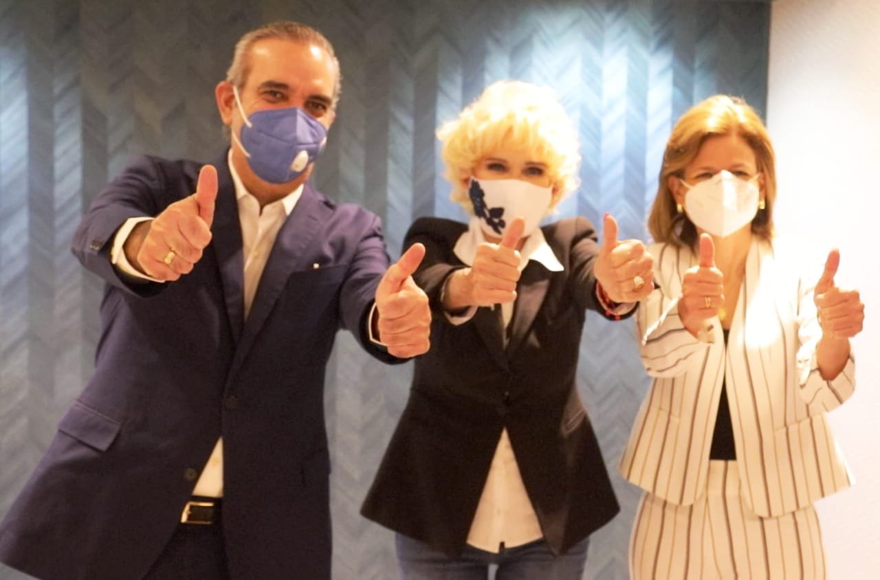 Abinader reitera compromiso con gobierno ético y respetuoso; Charityn Goico también se suma al Cambio