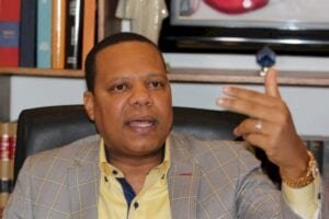 Eddy Alcántara reacciona a su expulsión junto a otros miembros del PRSC por apoyar a otros partidos