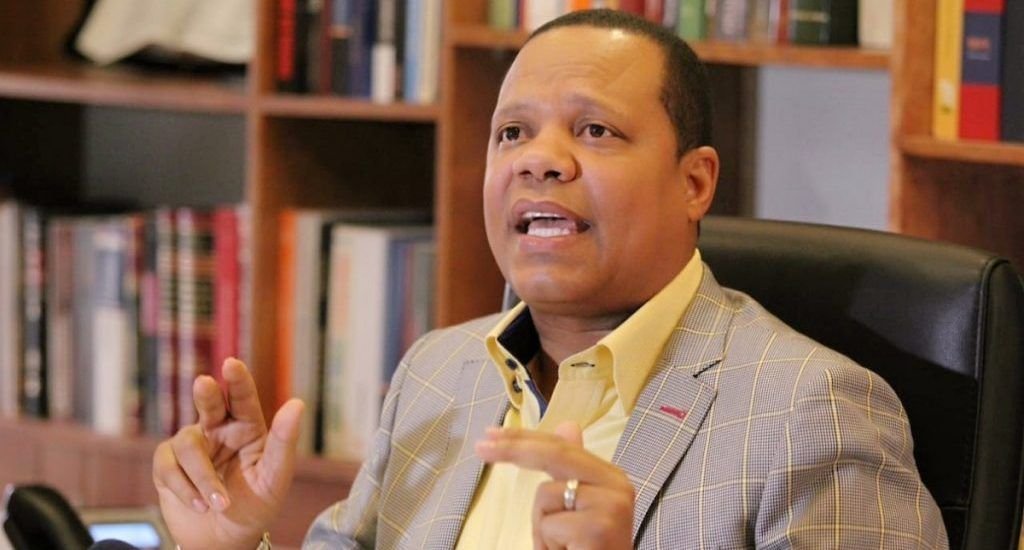 Eddy Alcántara exige la renuncia de Quique Antún de presidencia PRSC