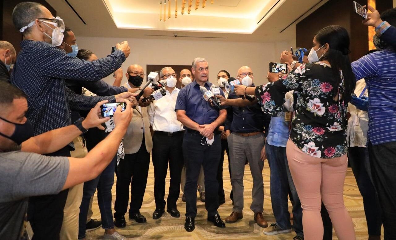 Gonzalo Castillo: “Nadie podrá declararse ganador sin que JCE emita resultados”