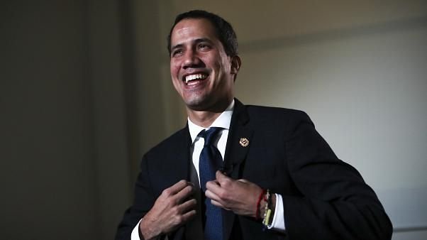 Londres concede a líder Juan Guaidó las reservas de oro de Venezuela