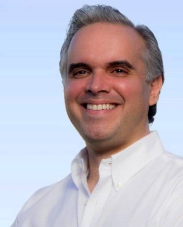 Luis M Decamps perfil Luis Abinader anuncia Ministro de Trabajo, Embajadora en Washington y Director Servicio Nacional de Salud