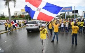 Cientos de personas participan en marcha exigiendo el 30% a las AFP