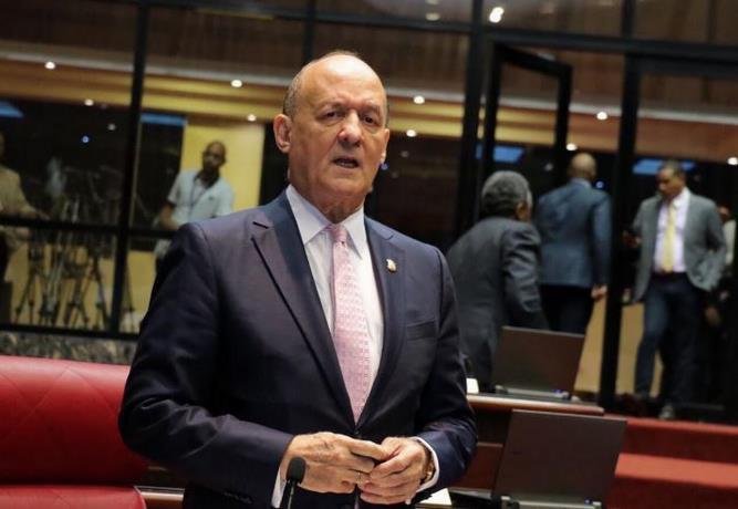 Sobre el 30% de las AFP, Senador Prim Pujals: E’ pa’ fuera que vamos!