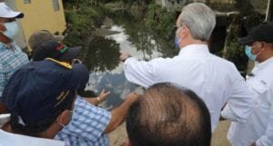 Abinader aumentará recursos sector Salud y construirá 30 mil viviendas