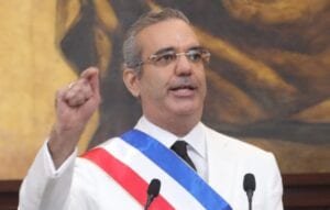 Presidente Luis Abinader designa a 19 nuevos funcionarios