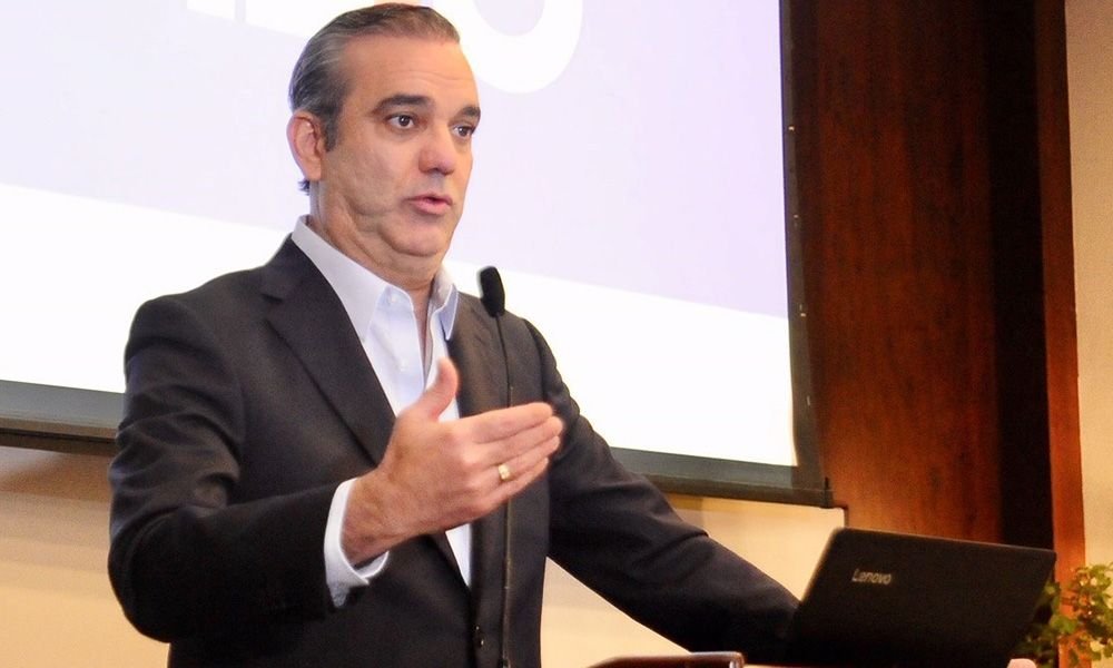 Abinader quita 56 subdirectores de la Lotería Nacional, Pasaporte, CAASD y el INAVI 2 Abinader quita 56 subdirectores de la Lotería Nacional, Pasaporte, CAASD y el INAVI