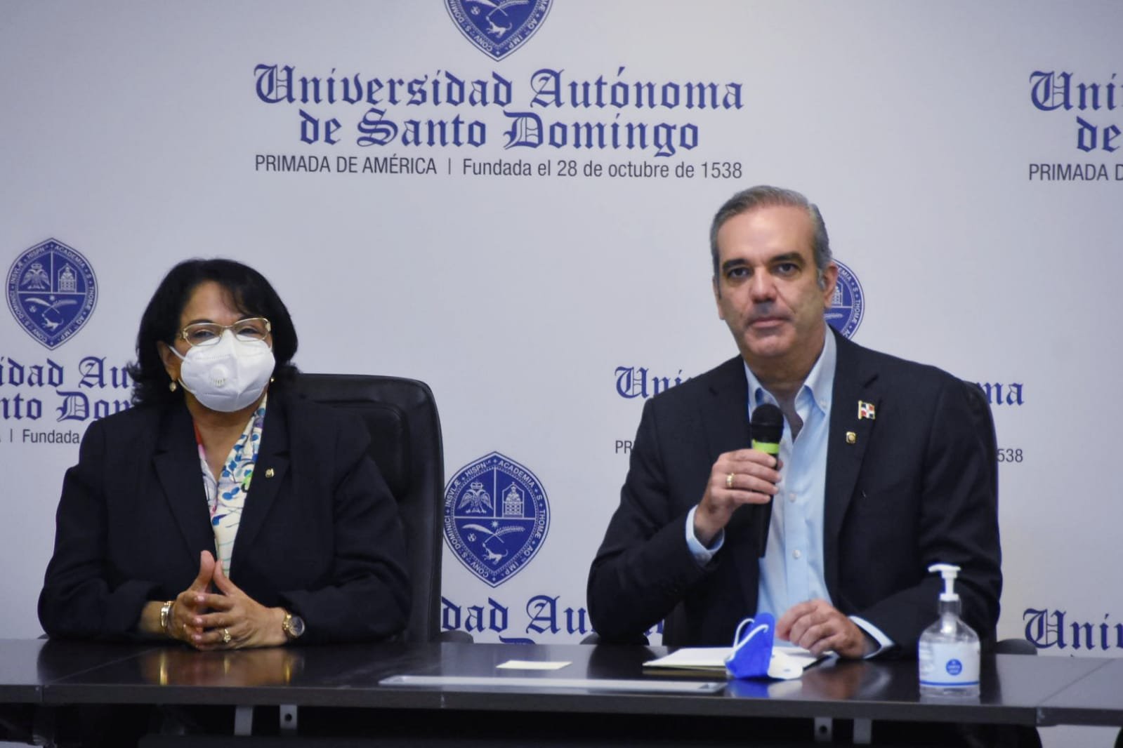 Abinader visita UASD y le entrega 234.5 millones para su desarrollo 2 Abinader visita UASD y le entrega 234.5 millones para su desarrollo