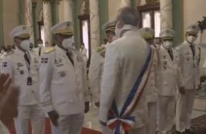 Abinader nombra jefes militares y de PN; hace distintos ascensos