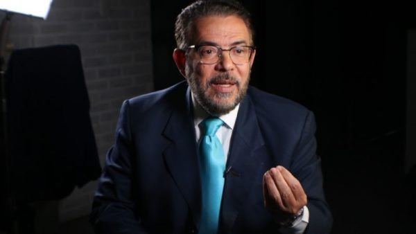 Moreno propone prohibir reelección y garantizar independencia altas cortes