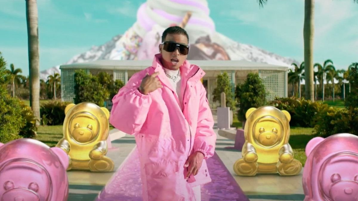 Ozuna sigue al tope de listas con “Caramelo” y video de su remix