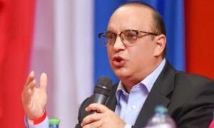 Quique sugiere a Abinader tome con firmeza medidas reactiven economía