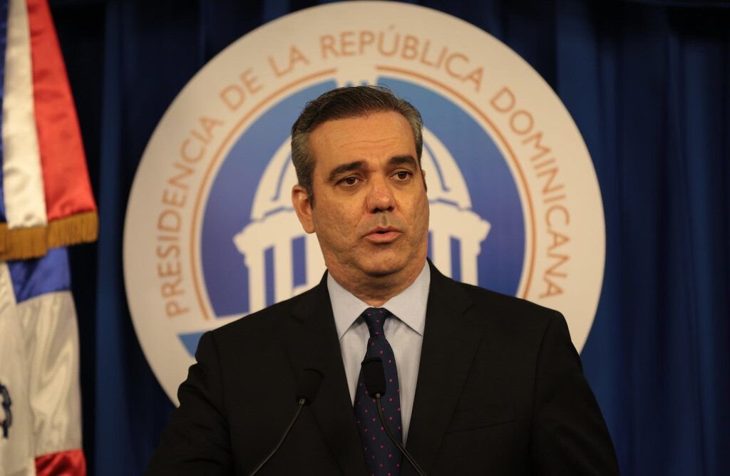 Luis Abinader crea Comisión de liquidación de órganos del Estado