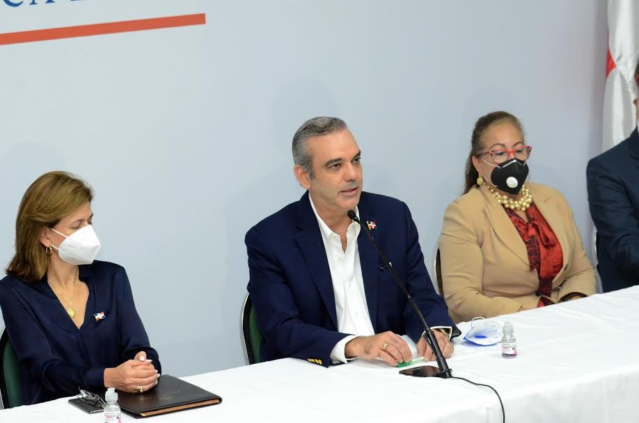 Abinader dice Cámara de Cuentas ha sido deficiente y la emplaza a realizar su trabajo