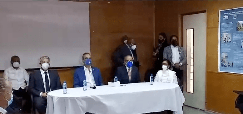 Abinader cercano 08 Un Presidente "muy cercano" en tiempos de distanciamiento físico