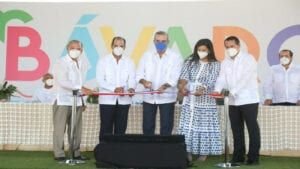 Abinader encabeza inauguración de la plaza Bávaro City Center