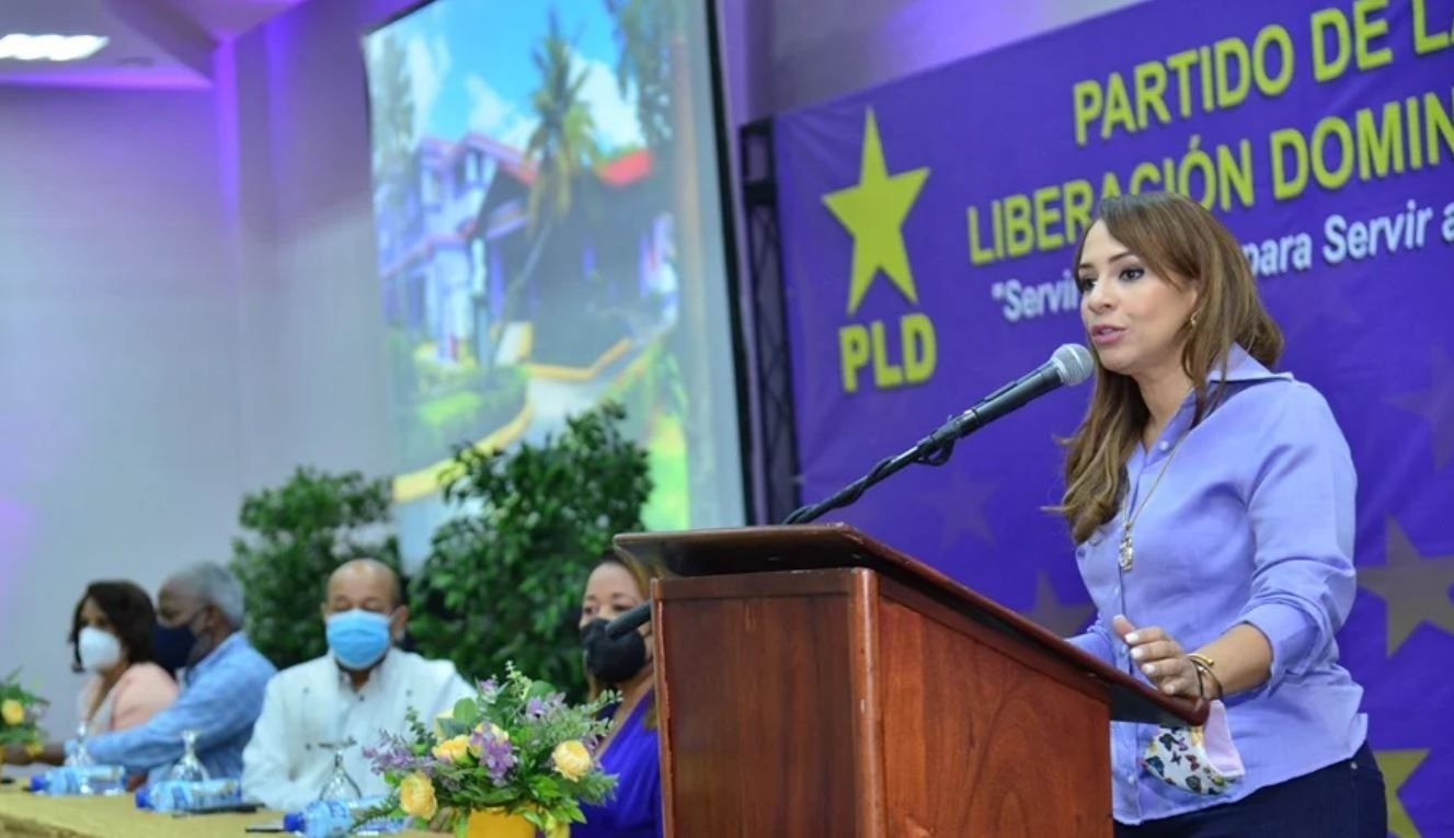 Karen Ricardo: «No se deja camino real por vereda»