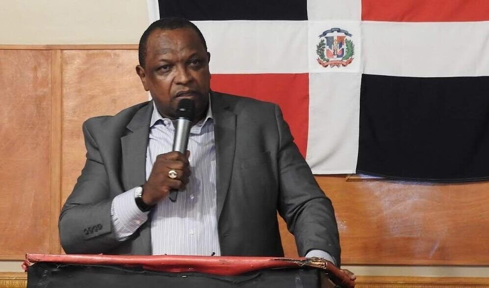 Margarito De León invita a los  perremeístas a reflexión profunda