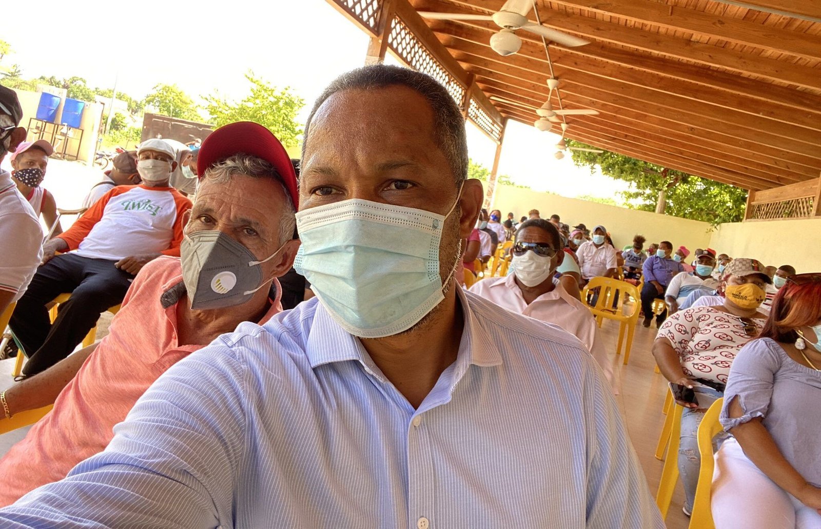 Pasan a la Fuerza del Pueblo presidente municipal PLD en Oviedo y decenas de dirigentes