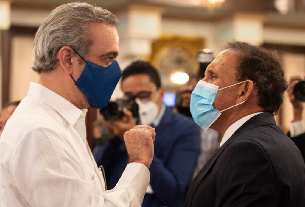 Abinader envejecientes 03 Presidente Luis Abinader celebra el Día Internacional de los Envejecientes