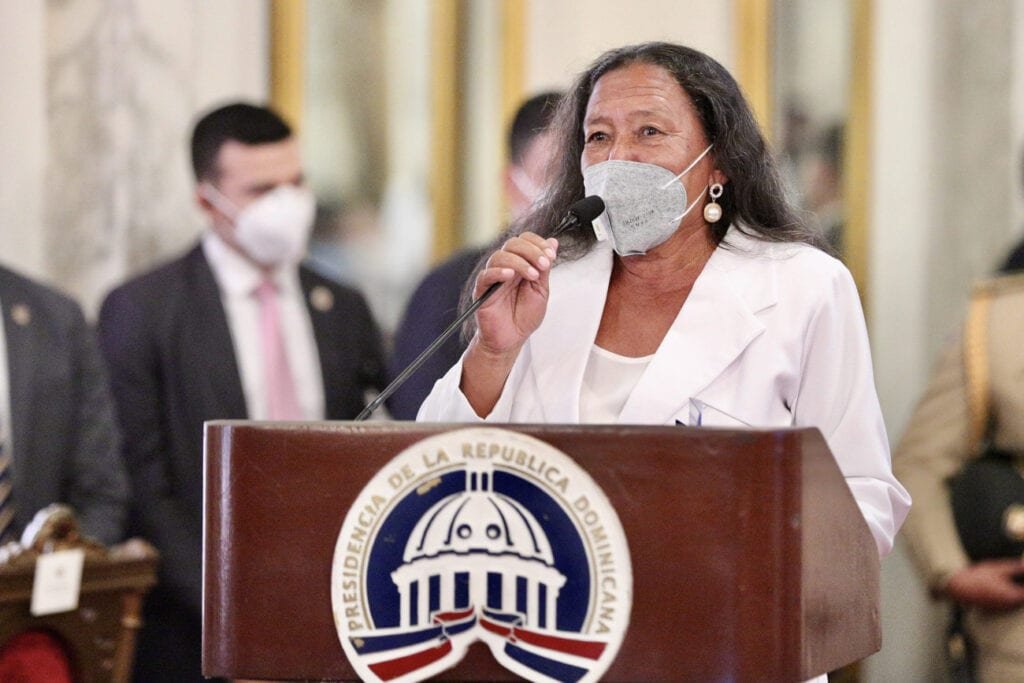 Abinader envejecientes 10 Presidente Luis Abinader celebra el Día Internacional de los Envejecientes