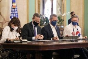 Tras acuerdo con EUA, RD tendrá acceso a dos mil millones de dólares